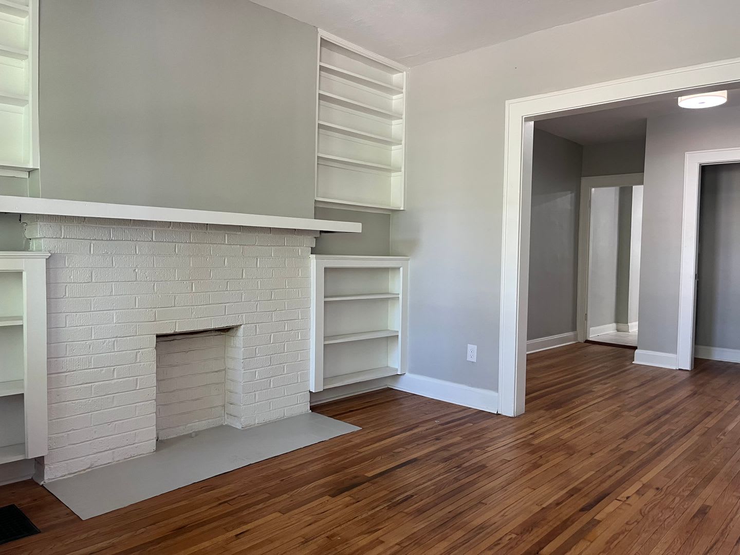 Fantastic 3 bedroom, 1.5 bathroom duplex close to Ohio State and High Street – photo 3