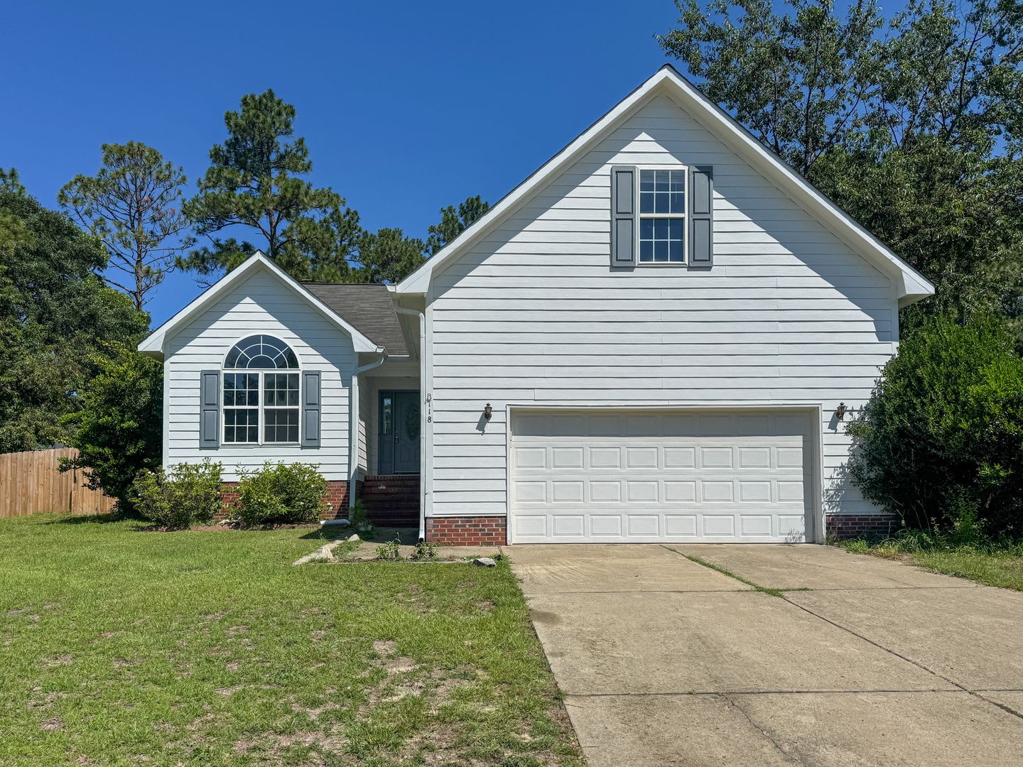 Charming 3 Bed 2 Bath Plus Bonus Room in Raeford – photo 1