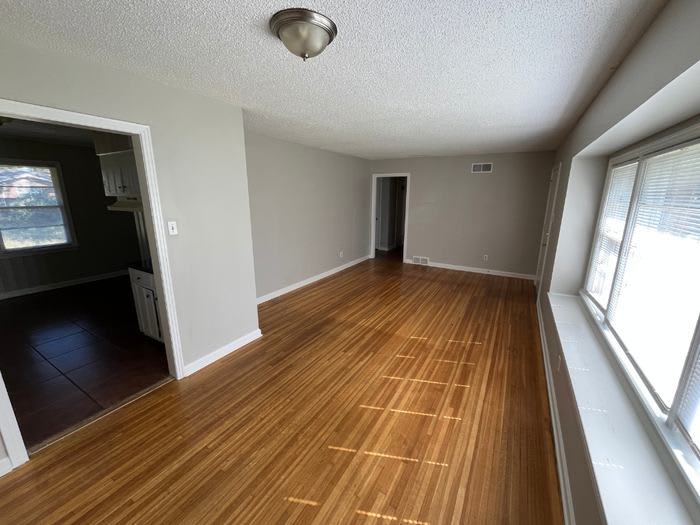 1508 East Raines Road – photo 4