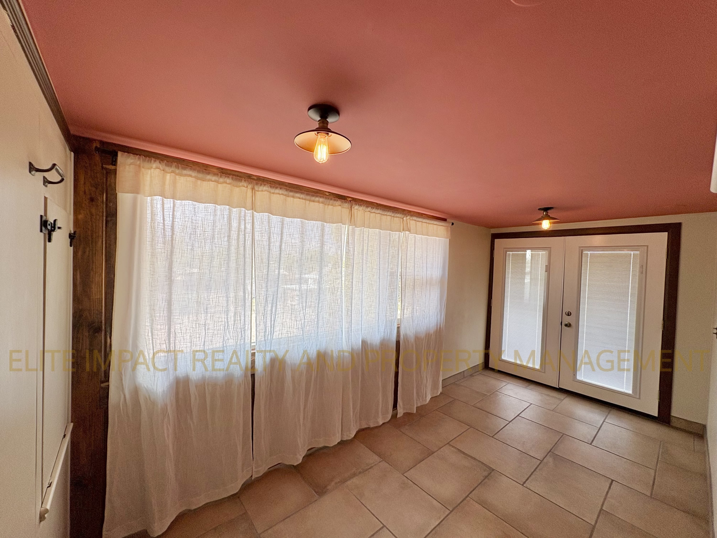 2819 North Woodland Avenue – photo 5