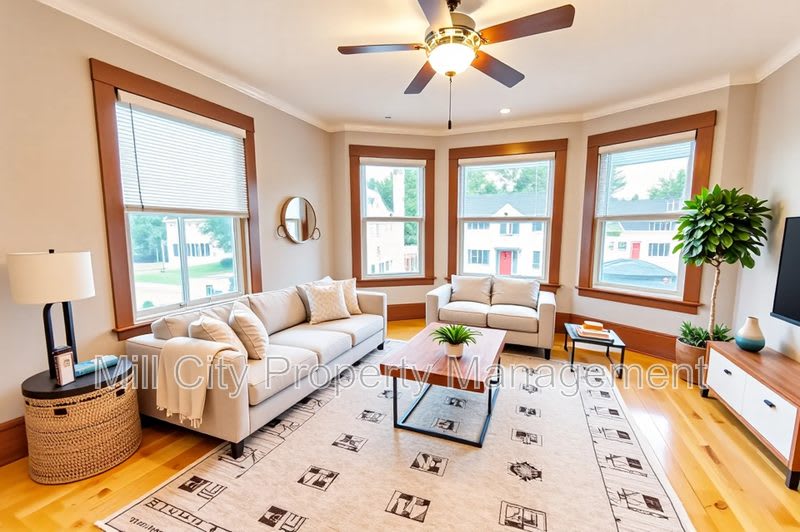 105 Ray Street – photo 1