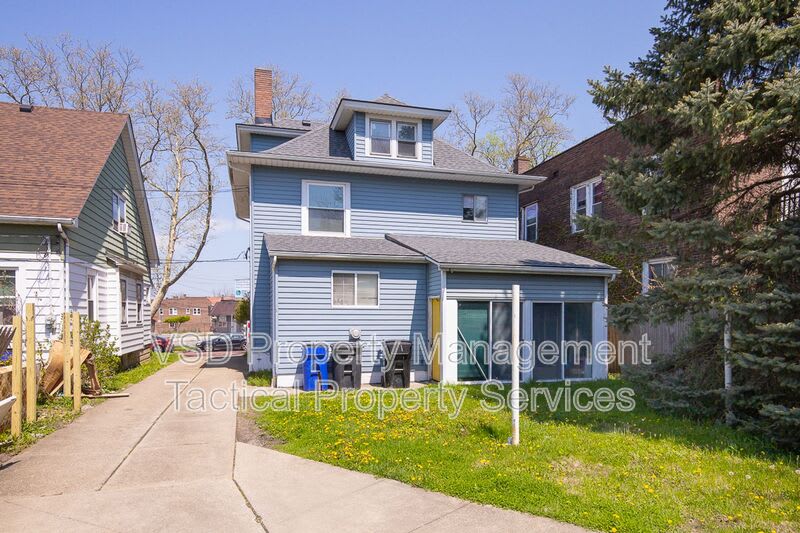 8204 Vineyard Ave – photo 3