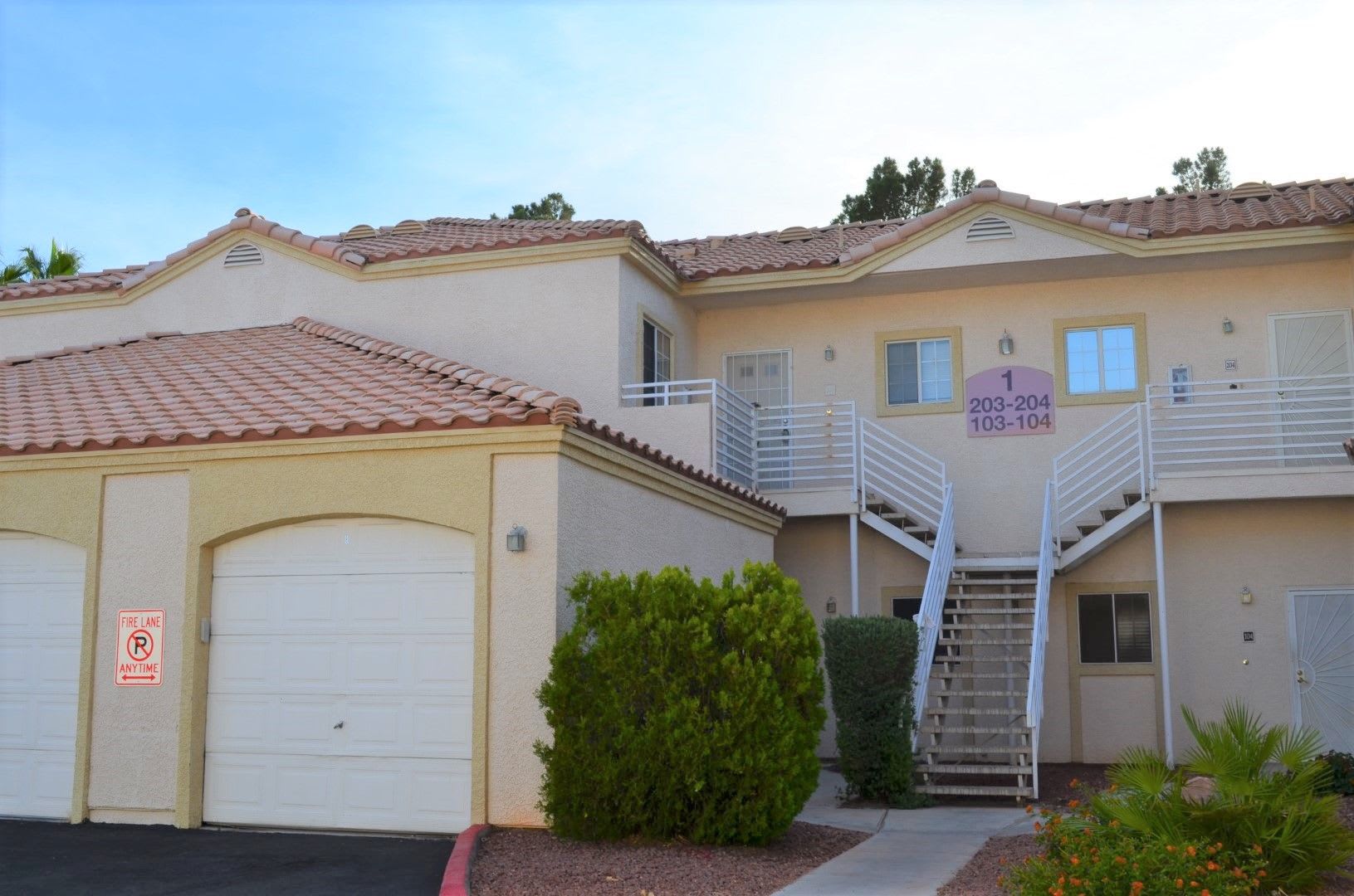 Torrey Pines Dr 1900 – photo 1