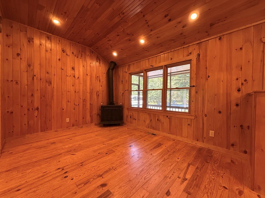 303 Pine Lane – photo 4