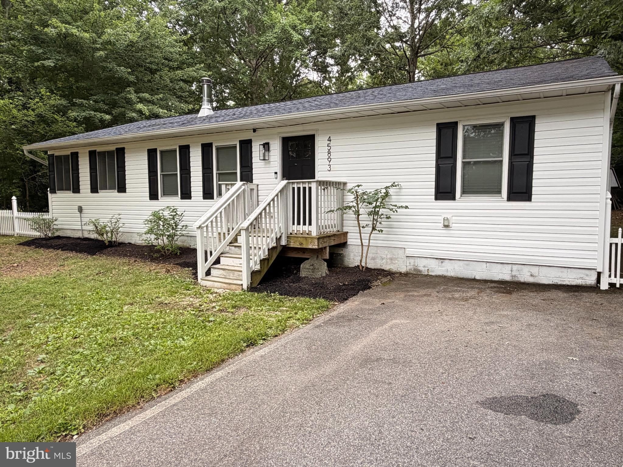 45893 GUENTHER Drive – photo 2