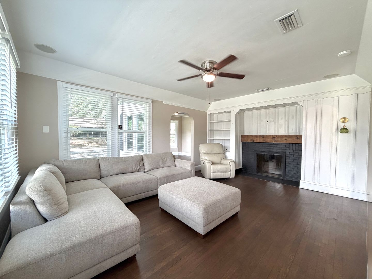 1407 Belmonte Ave – photo 4