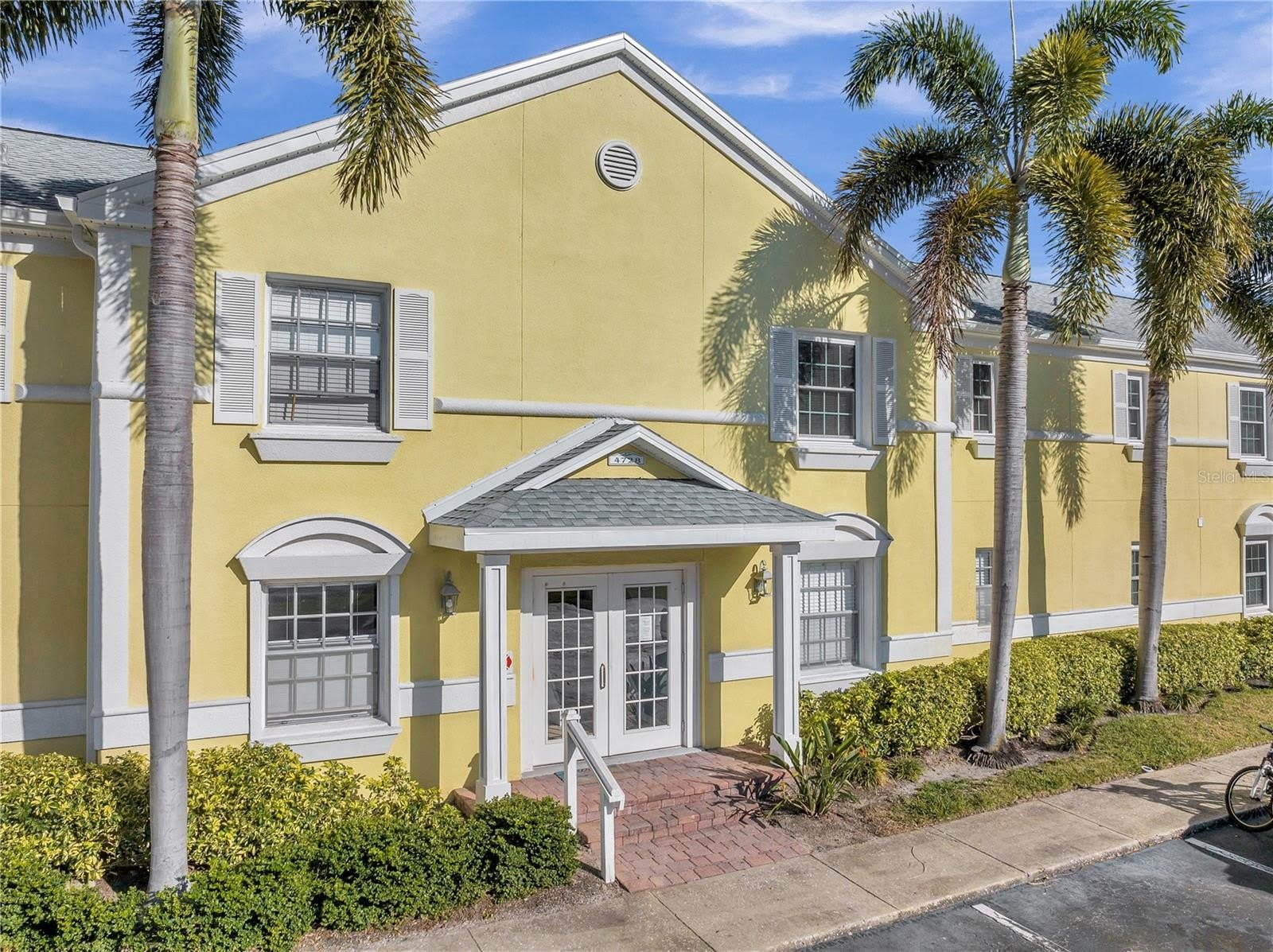 4728 BEACH Drive SE – photo 2