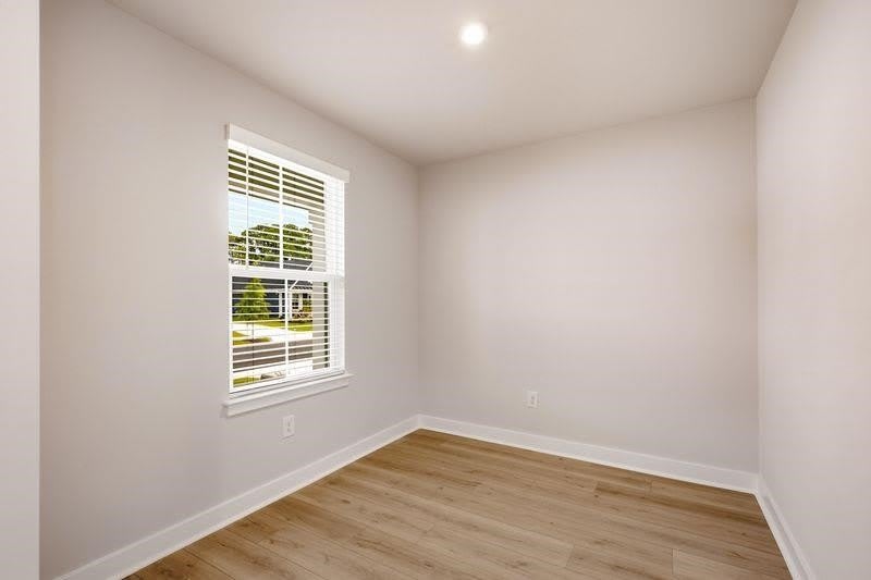 2752 Rowyn St. – photo 3