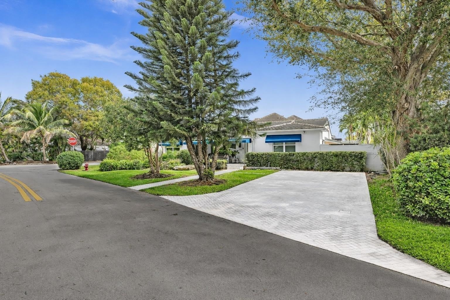 746 NE 16th Terrace – photo 4