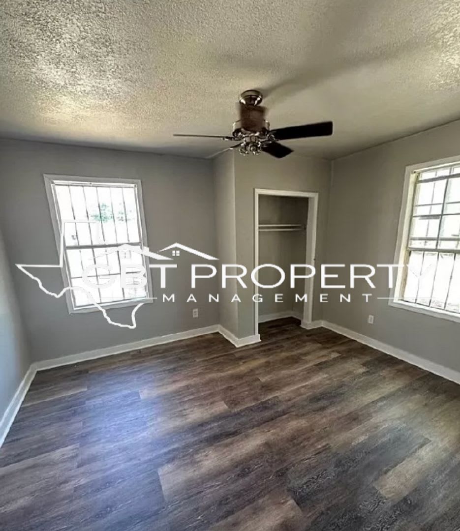 3 Bedroom 2 Bath – photo 3