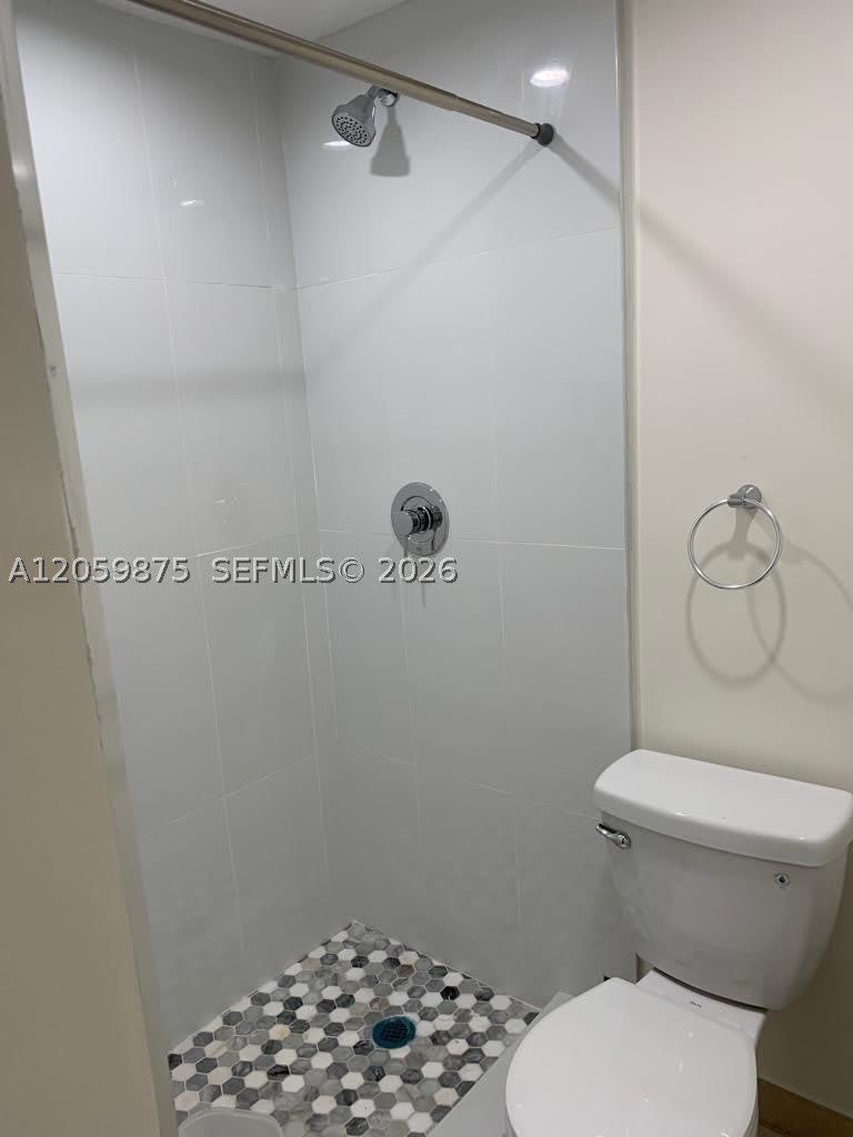 1471 NE 170th St – photo 4