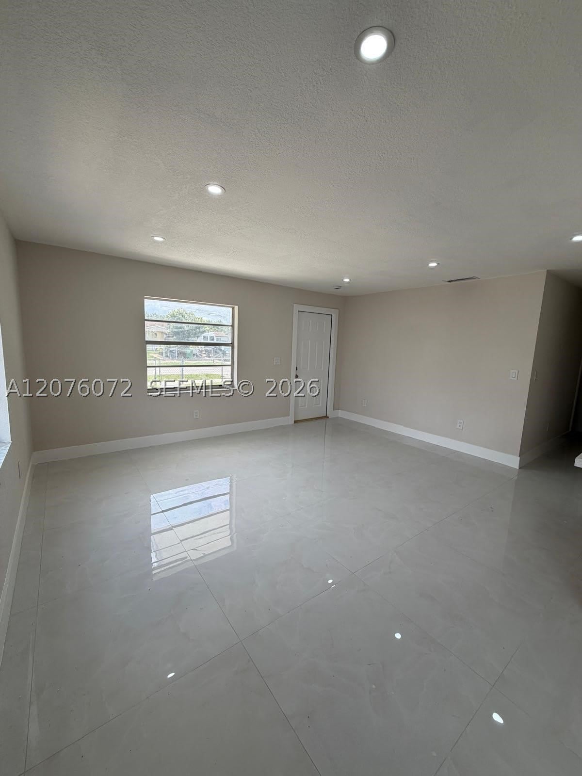 15400 SW 305th St – photo 3
