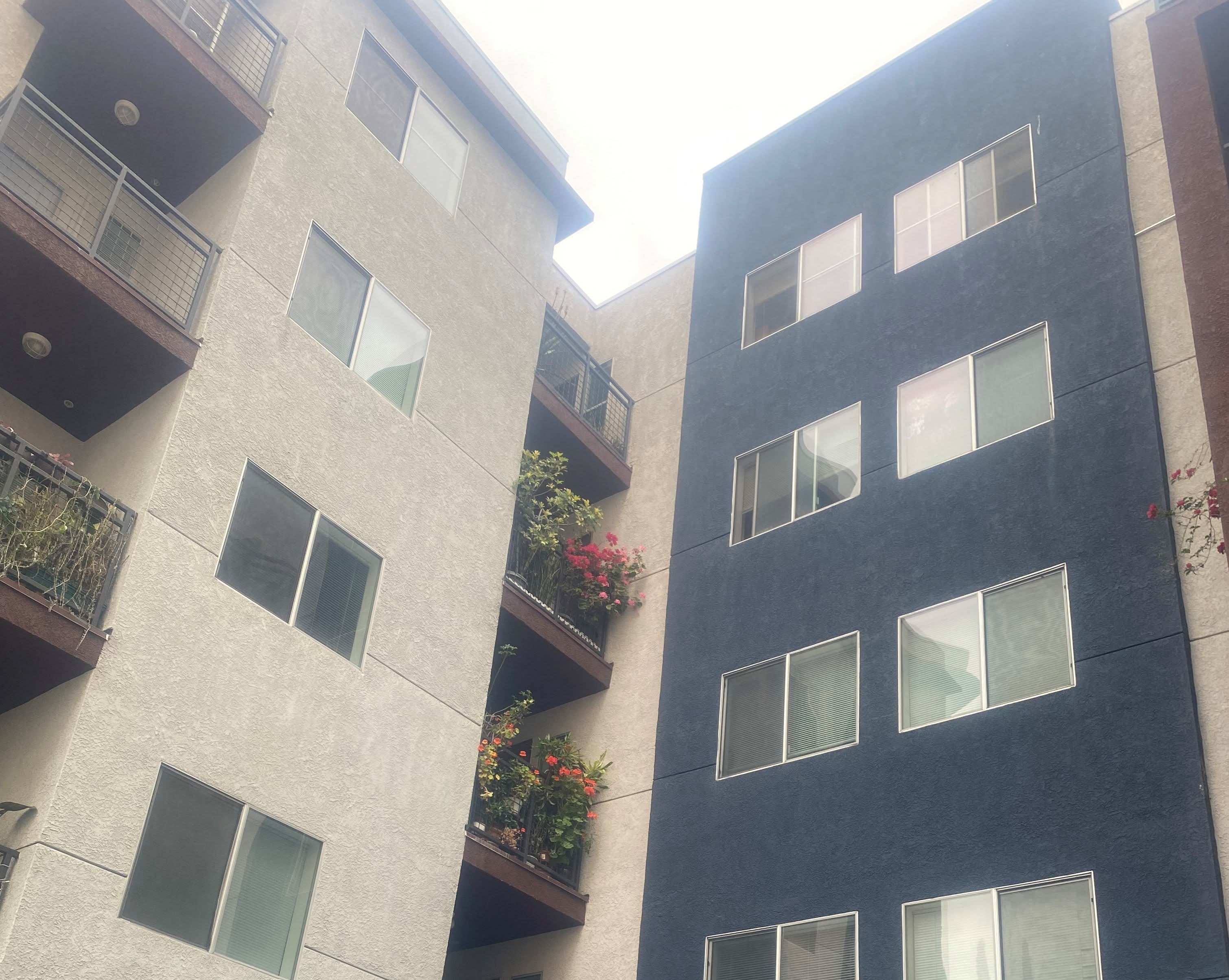 San Lucas Apartments – photo 1