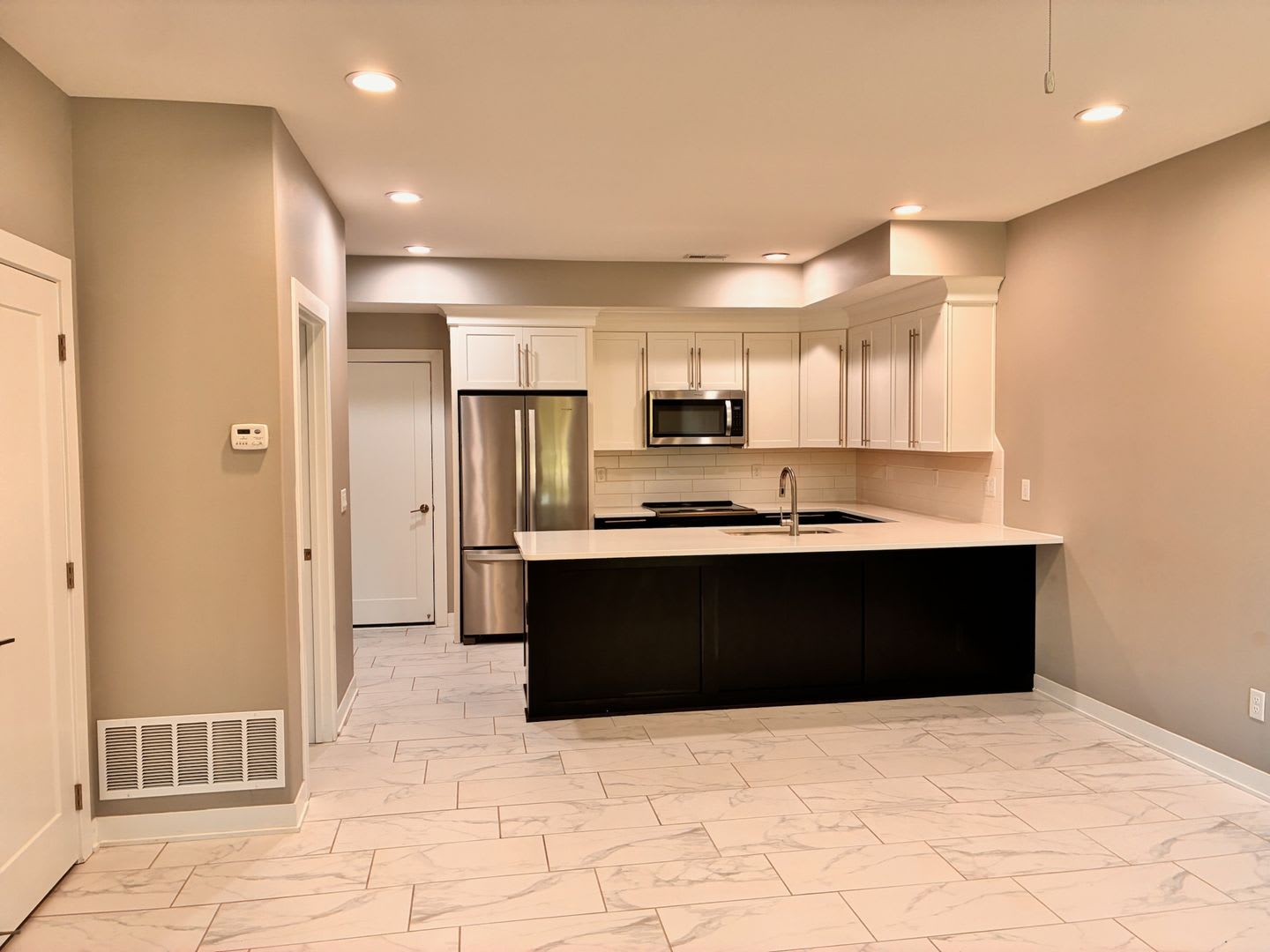 750 SE Westown Parkway – photo 2