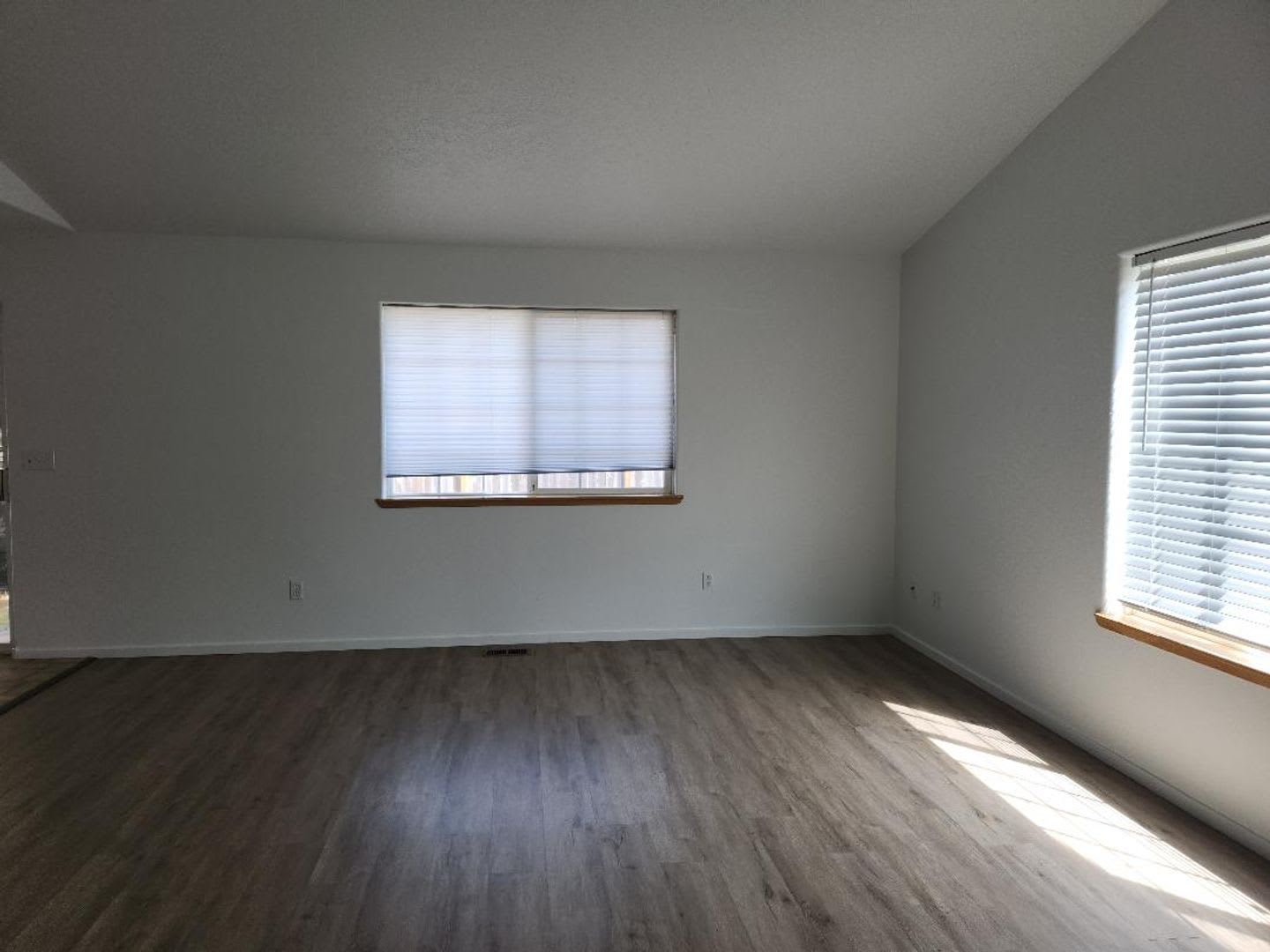 2-bedroom 2-bath duplex – photo 4