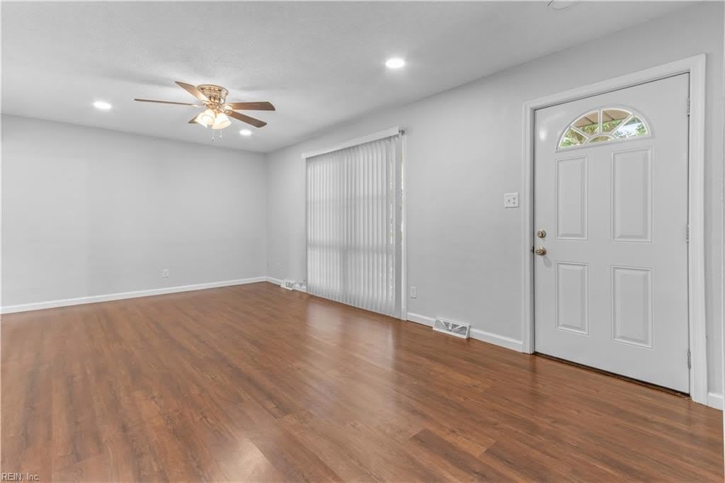 2124 Jeffrey Drive – photo 2