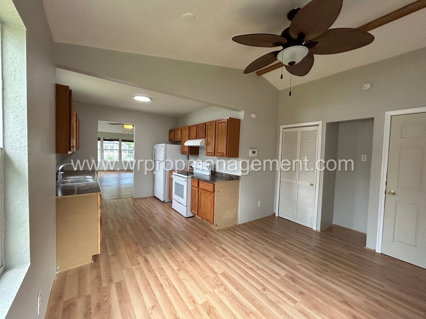 2 Bed 1 Bath Home – photo 4