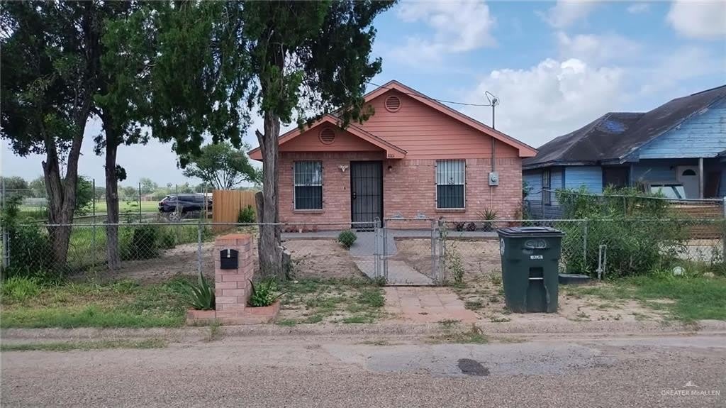 1001 Hidalgo Street – photo 1
