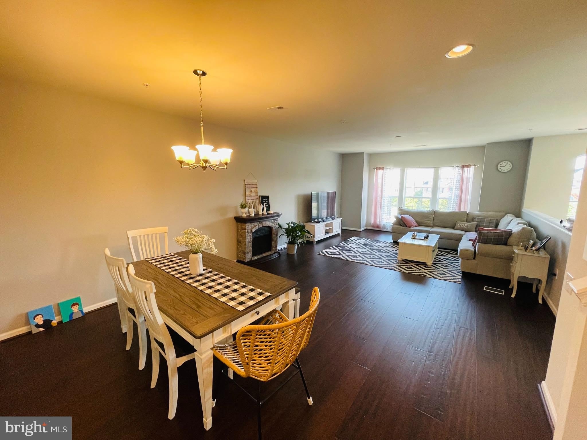 42699 WARDLAW Terrace – photo 3