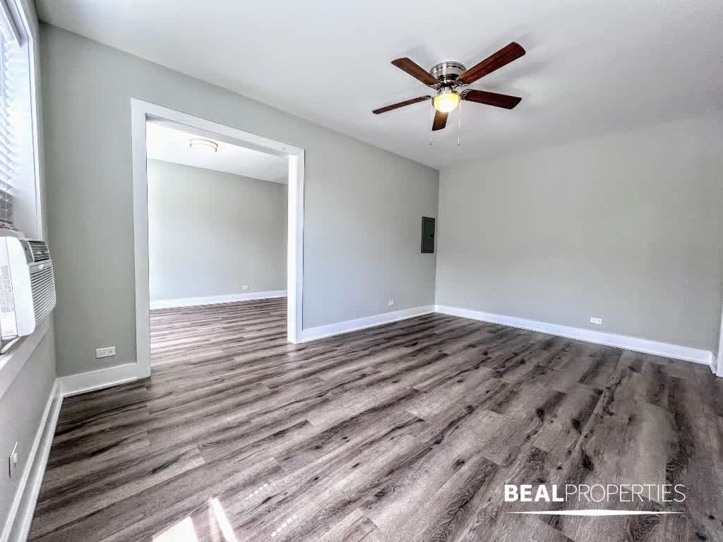 725 St Johns Ave – photo 3