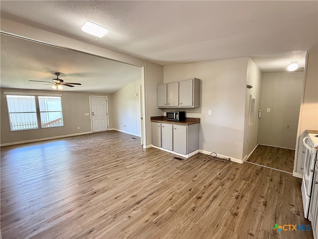 319 E Zipp Road – photo 3