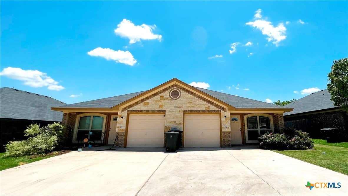 405 Sladecek Drive – photo 1