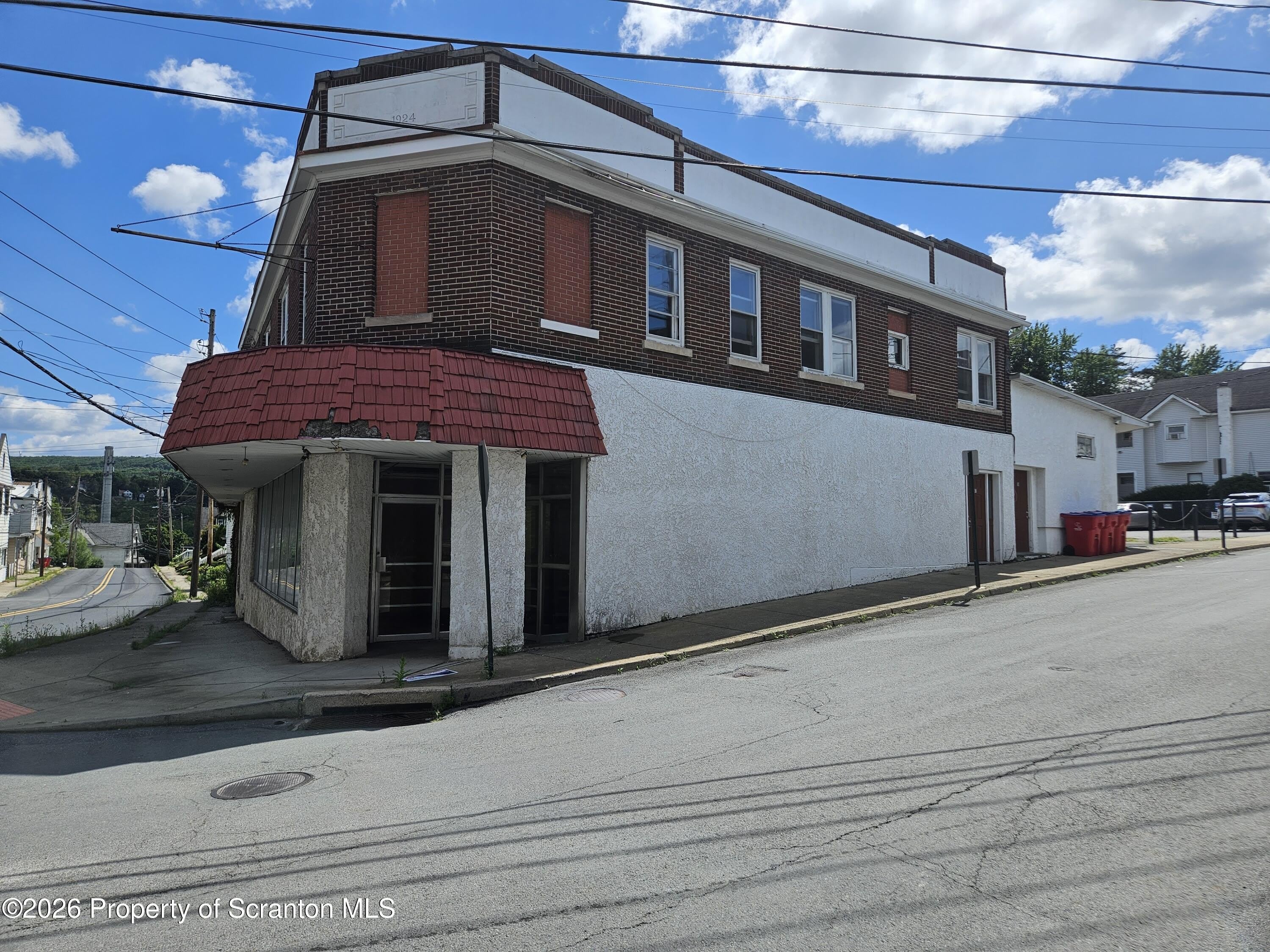 61 Fallbrook Street – photo 1