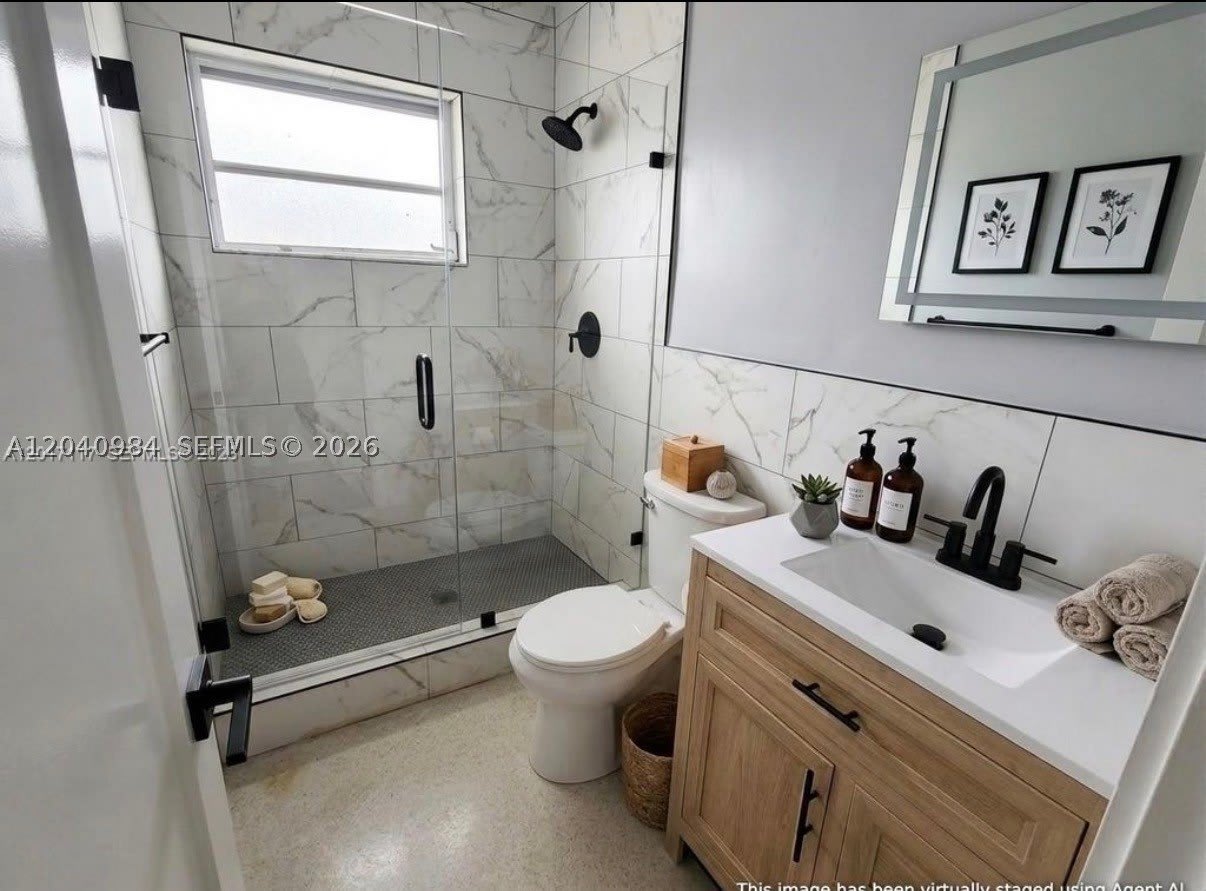 1140 NE 24th Ave – photo 2