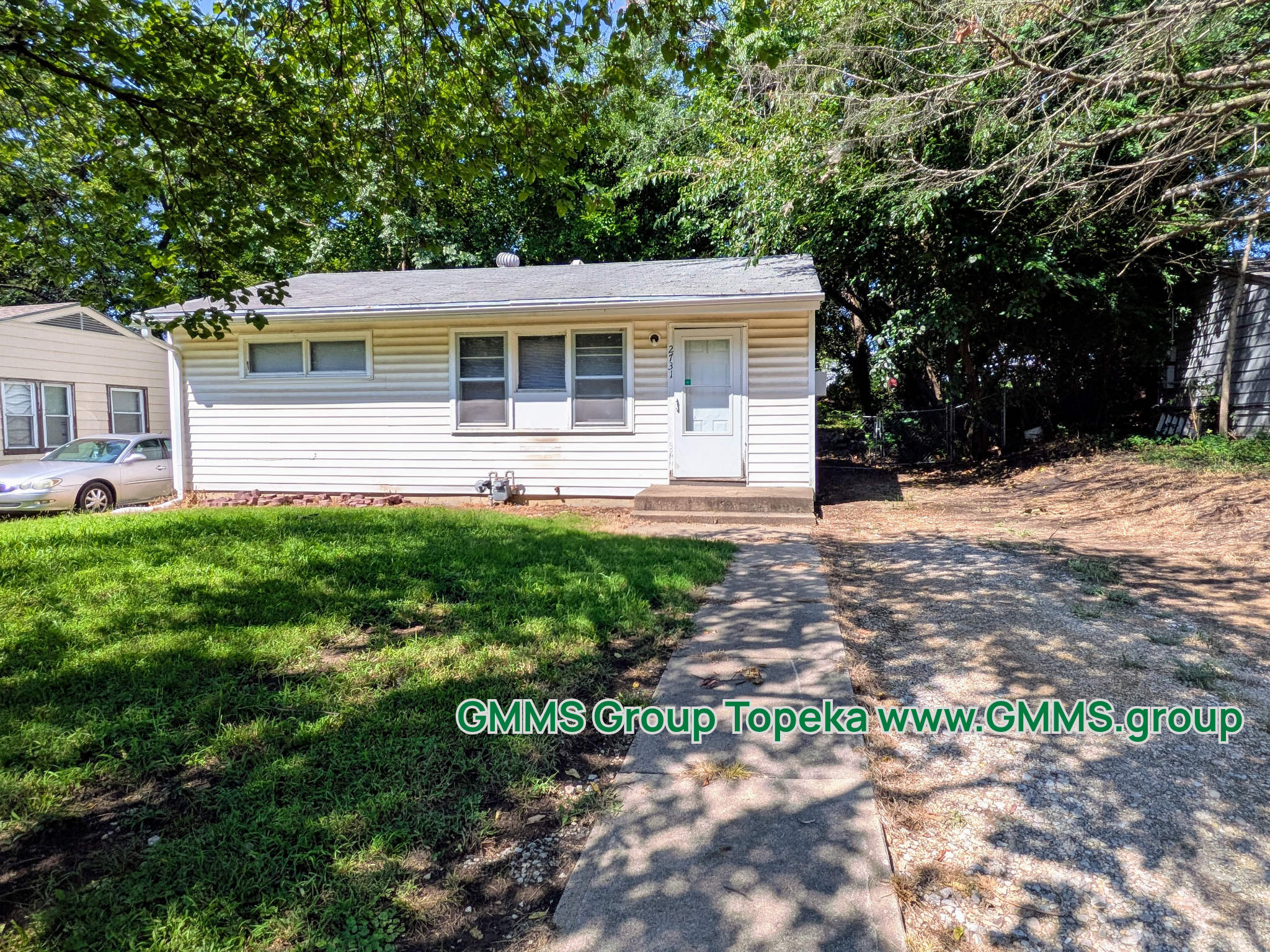 2731 Southeast Massachusetts Avenue – photo 1