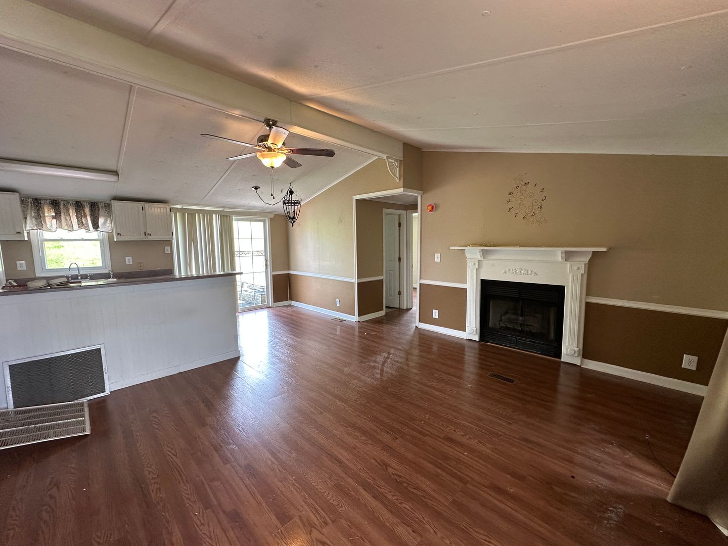 Christiansburg, 3 BR / 2 BA Available Now – photo 5