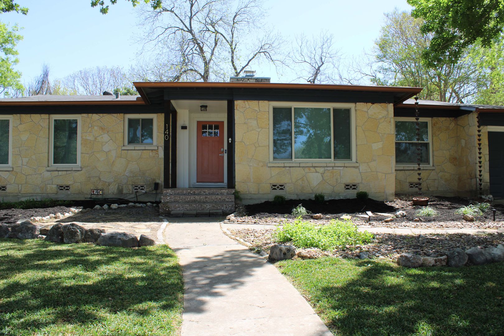 2-BEDROOM IN TERRELL HILLS – photo 2