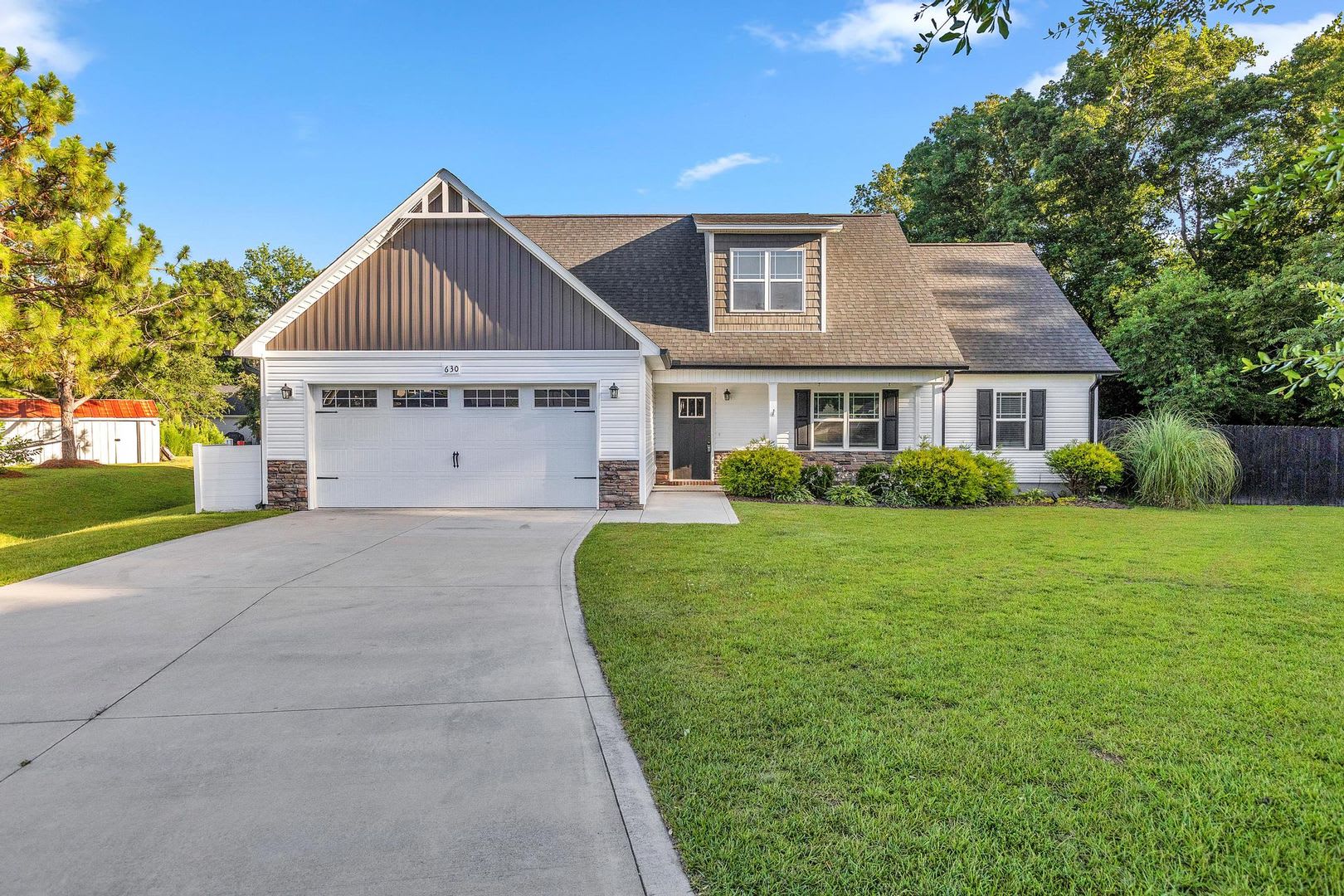 Ranch Style Holly Ridge Home with Fenced Yard Available! – photo 1