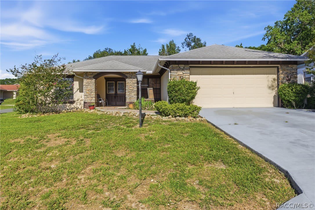 3632 N Honeylocust Drive – photo 2
