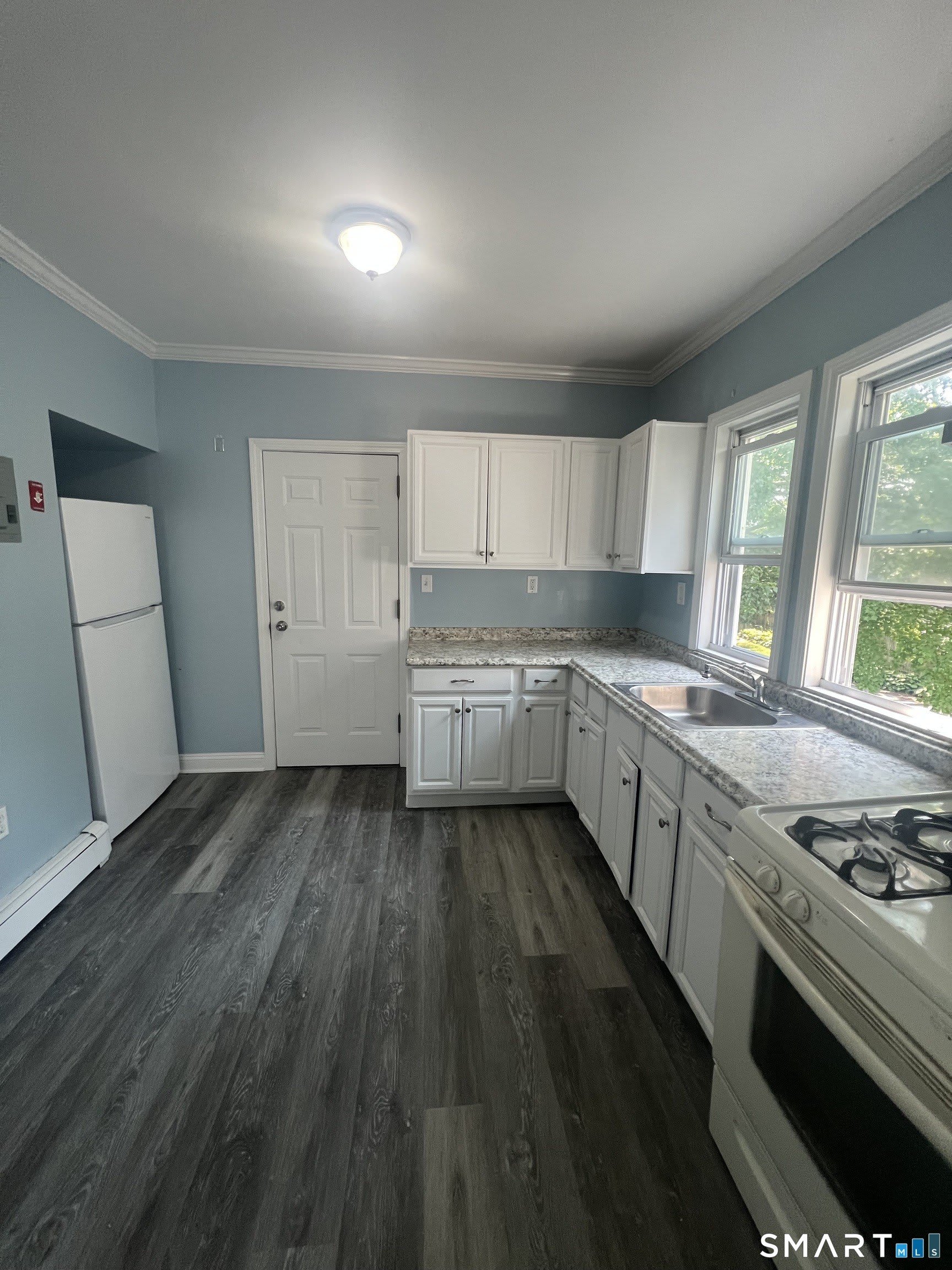 284 Hillside Avenue – photo 2