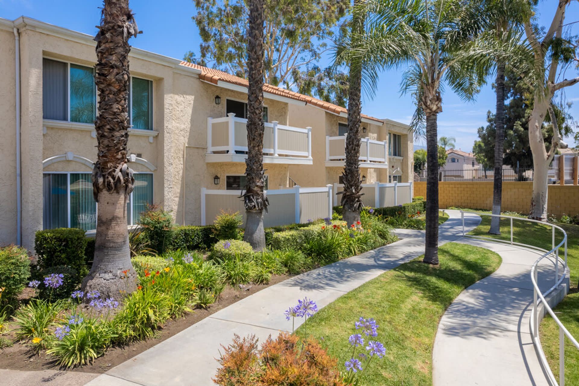 Bradbury Park Apartments – photo 1