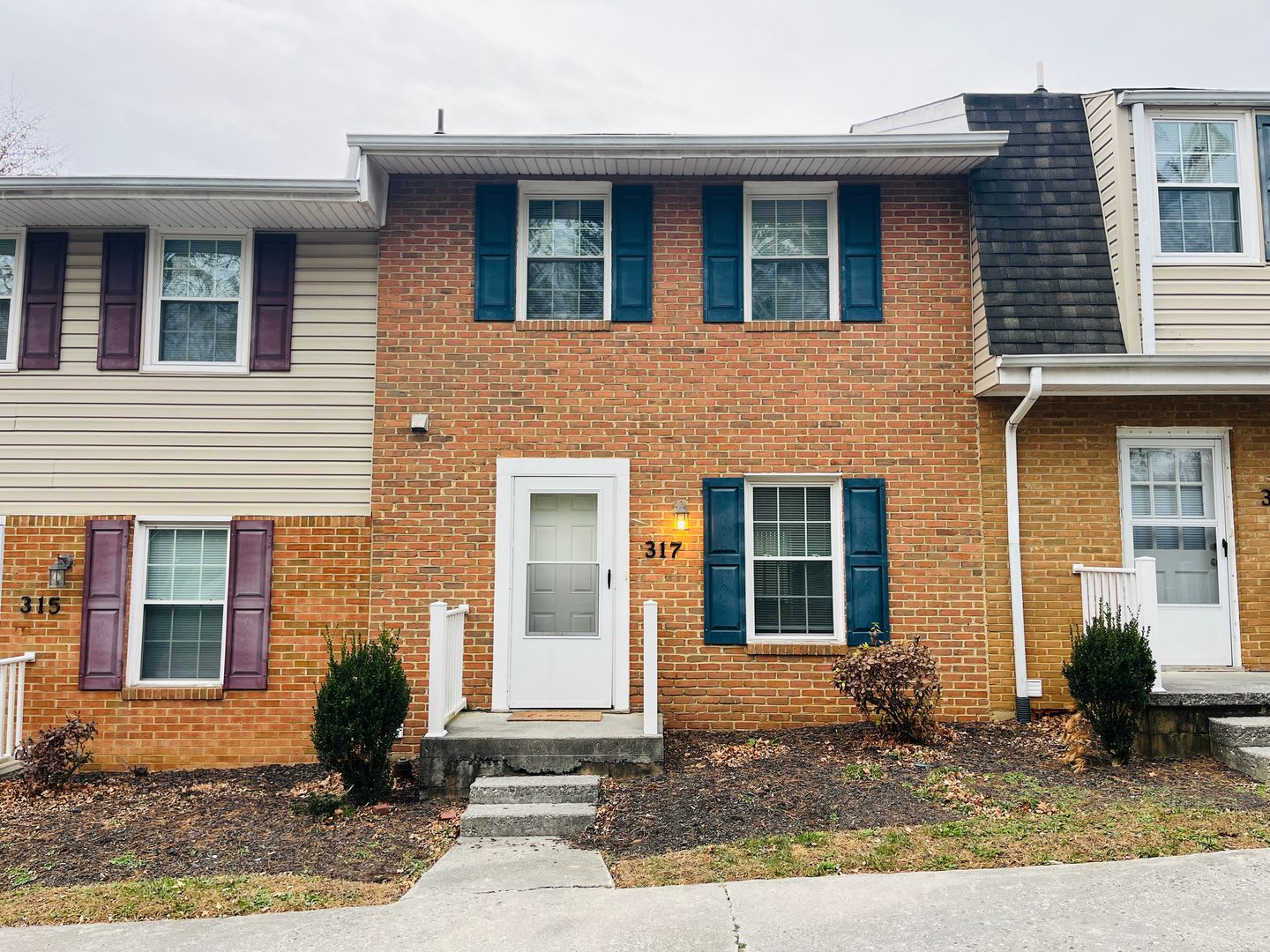 2 Bedroom 1 5 Bath Townhouse – photo 1