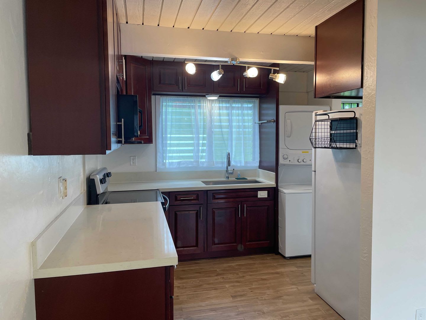2 bd/1.5 bath with Beautiful Views of the Ko'olau's – photo 4
