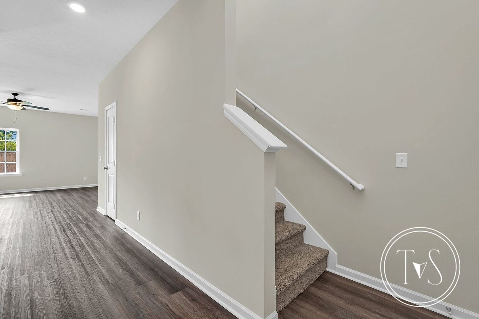 Hot Move In Special Ask About 1 2 Off The First Month Of Rent With A One Year Lease – photo 4
