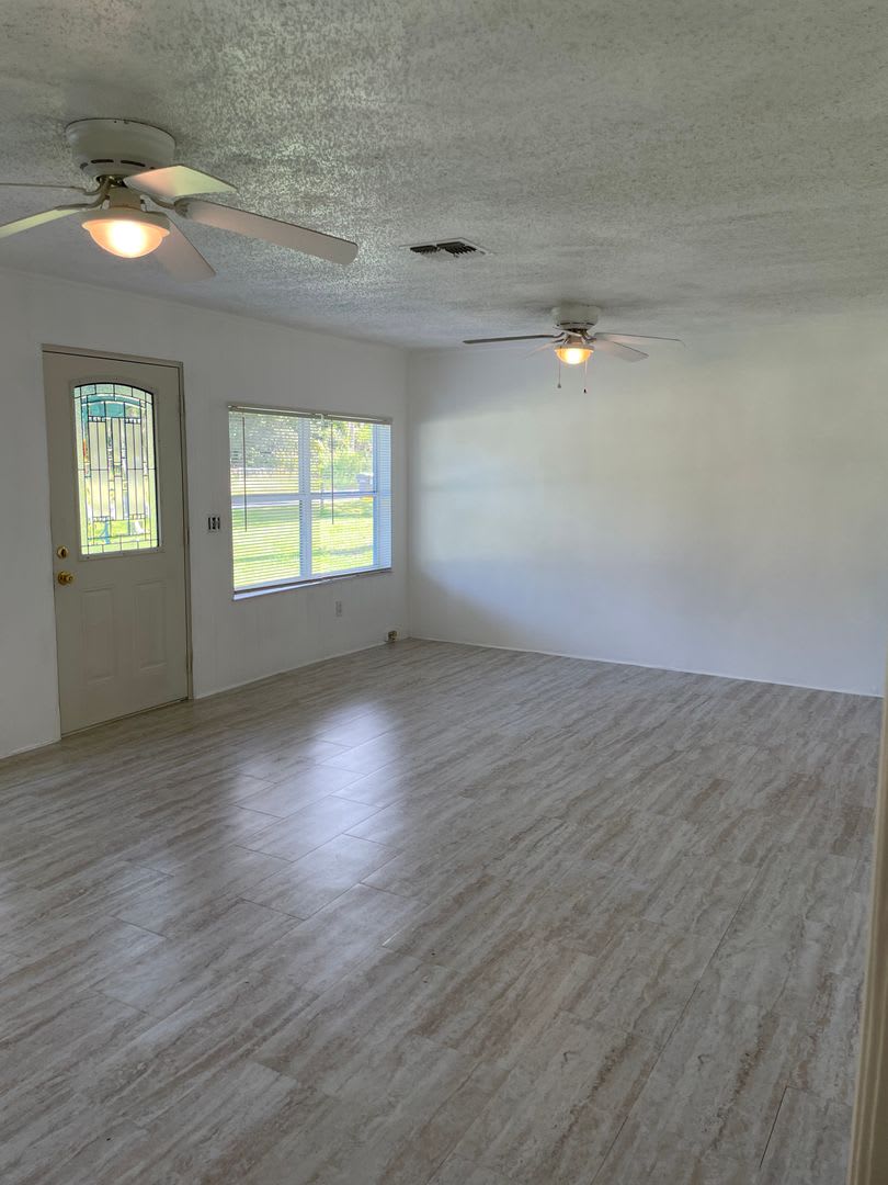 ADORABLE 3 Bed 1 Bath House in Lakeland Available For Rent *Move-in Special* – photo 4