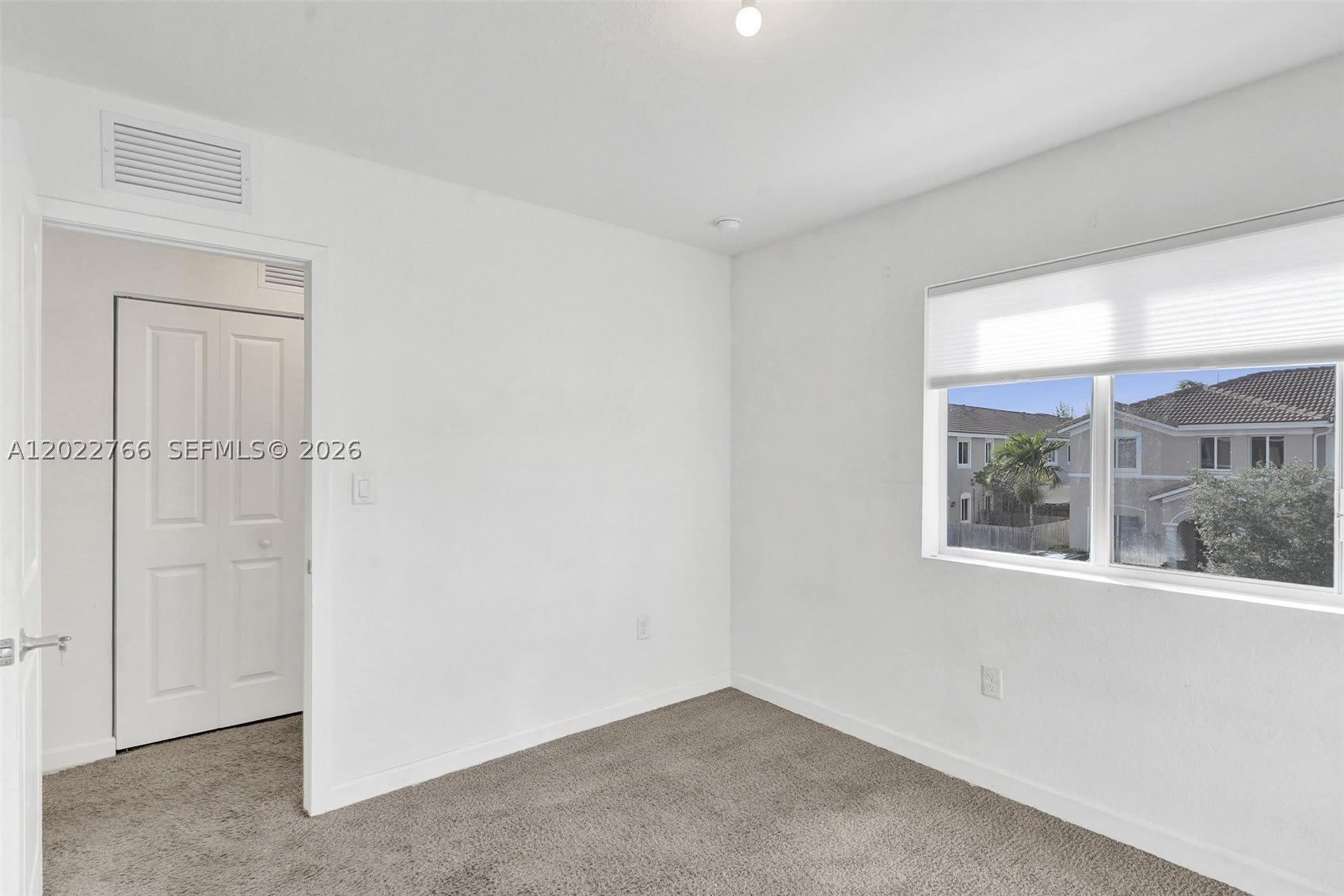 2430 SE 10th Ct – photo 4