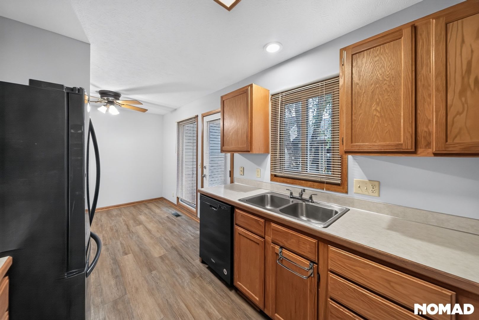 Charming 3Br Townhome In Lincoln – photo 4