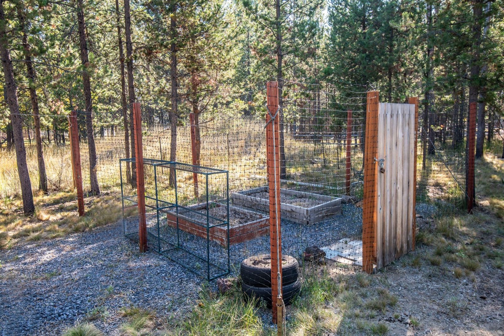 Custom Home Close to Big Deschutes – photo 3