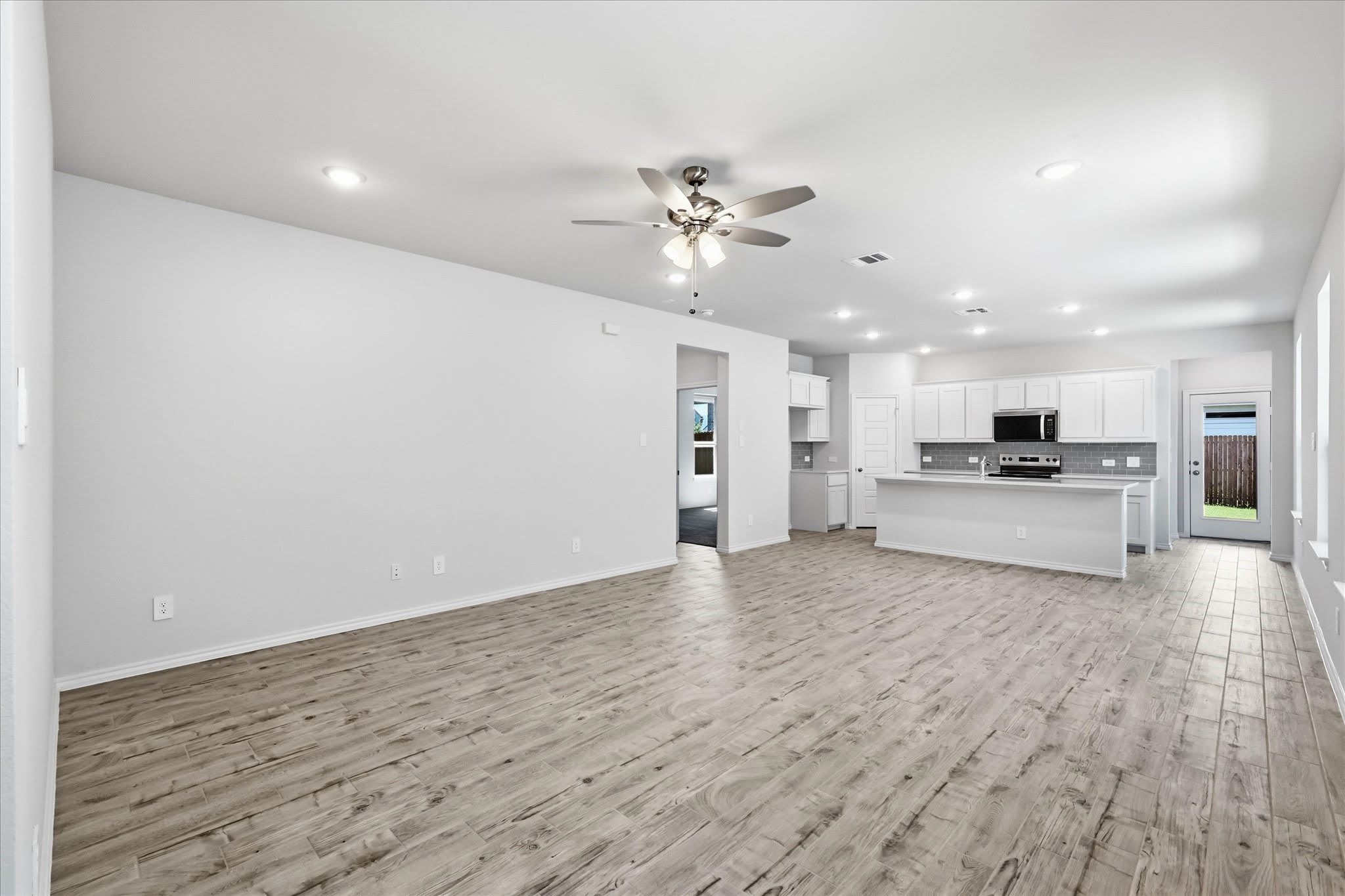 3311 Dahlia Drive – photo 4