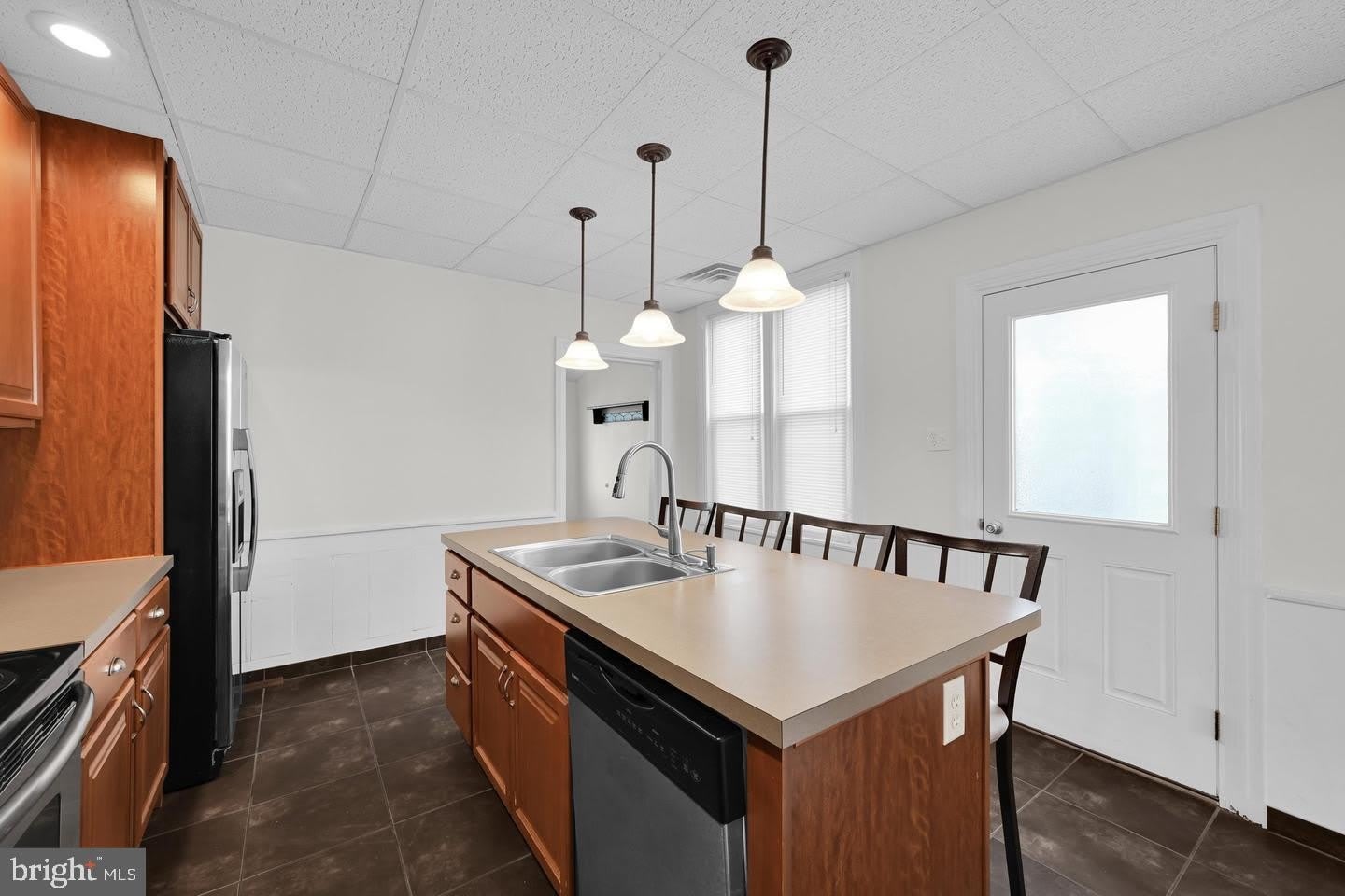 129 N RAILROAD Street – photo 2
