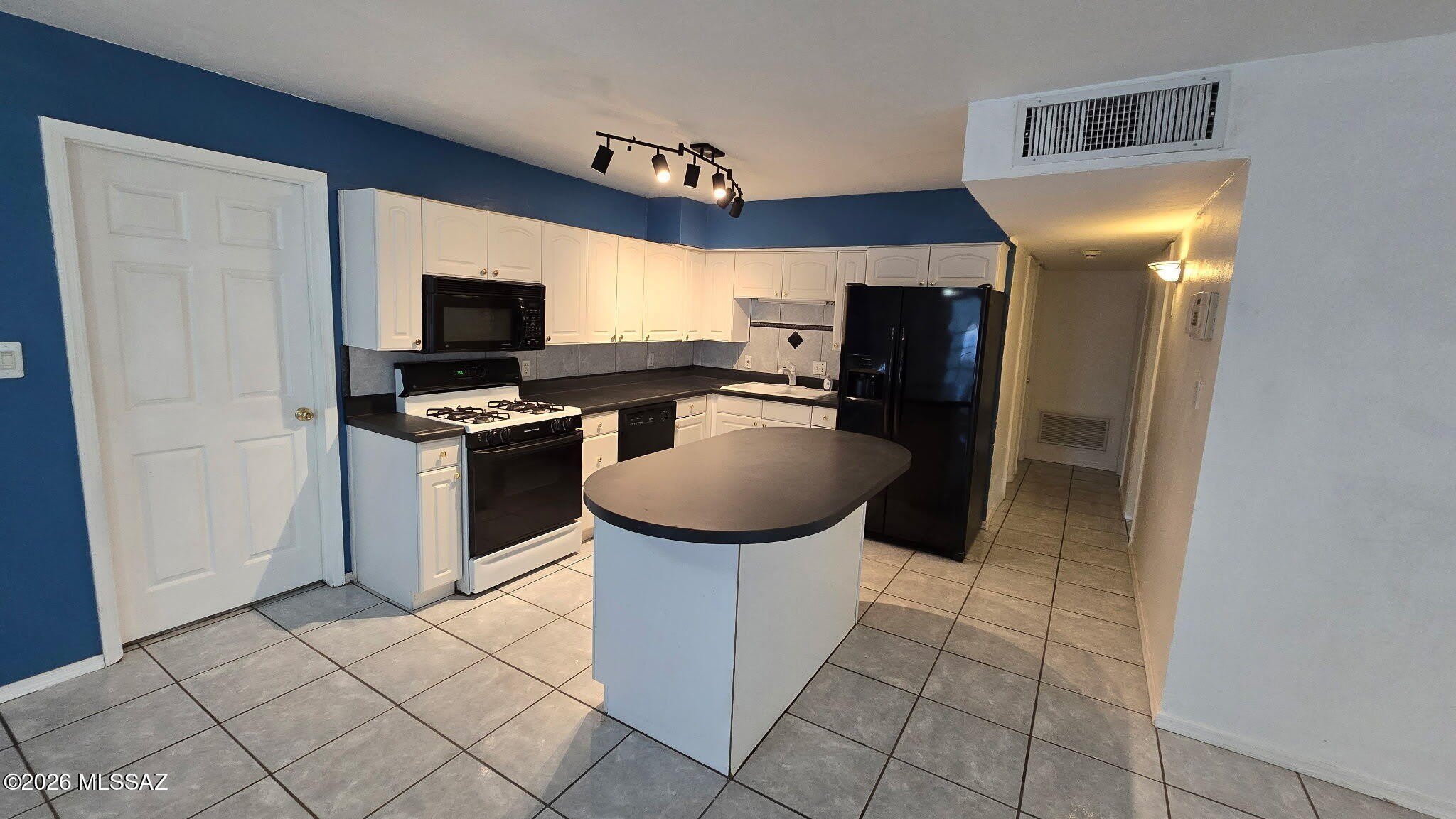 4050 S Kostka Avenue – photo 5
