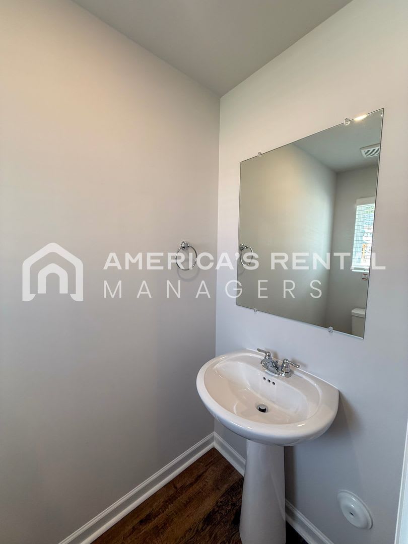 Privacy Fence Included!! View with 48 Hours Notice! DEPOSIT PENDING! – photo 5