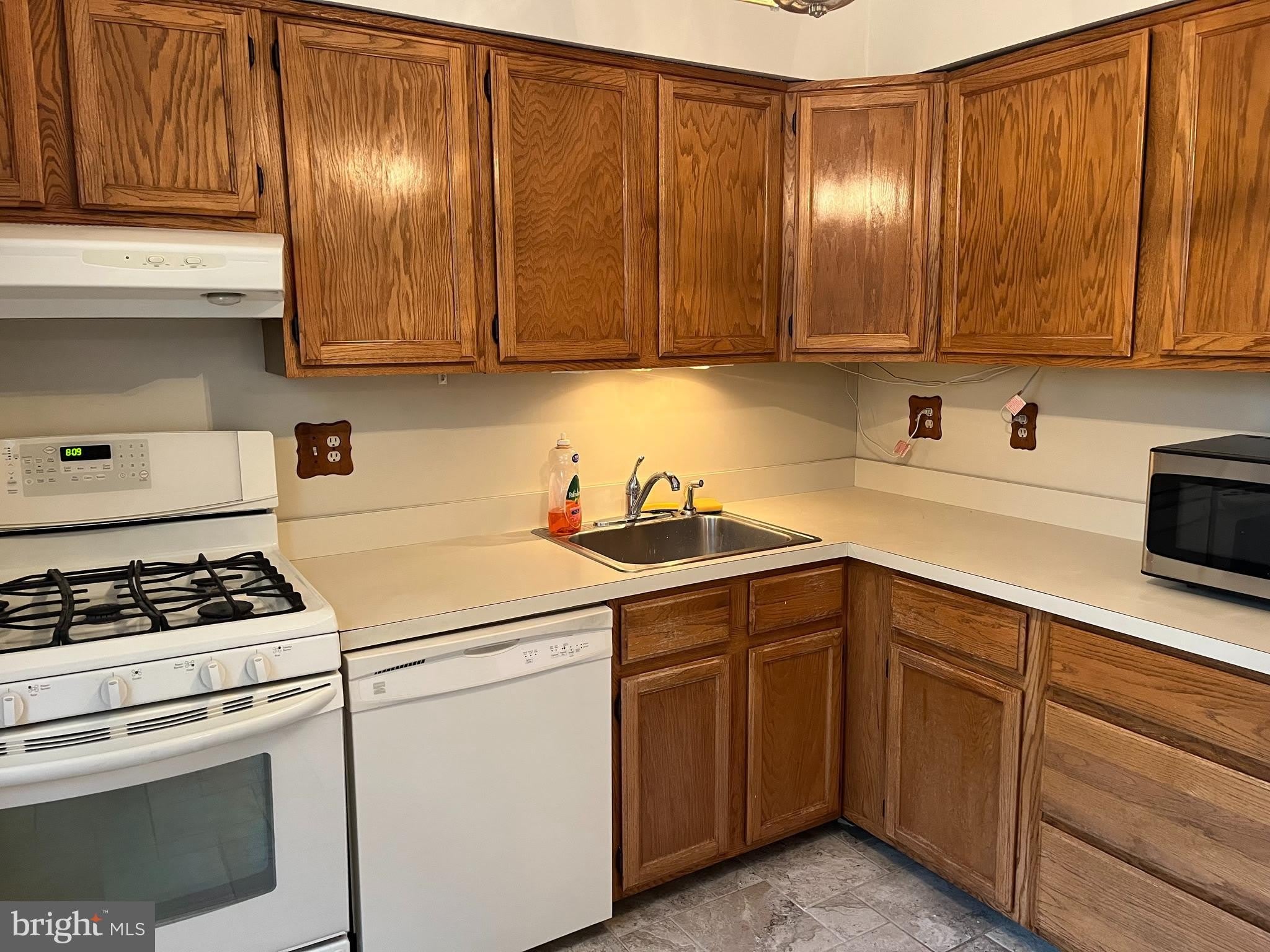 3584 DOWS Road – photo 5