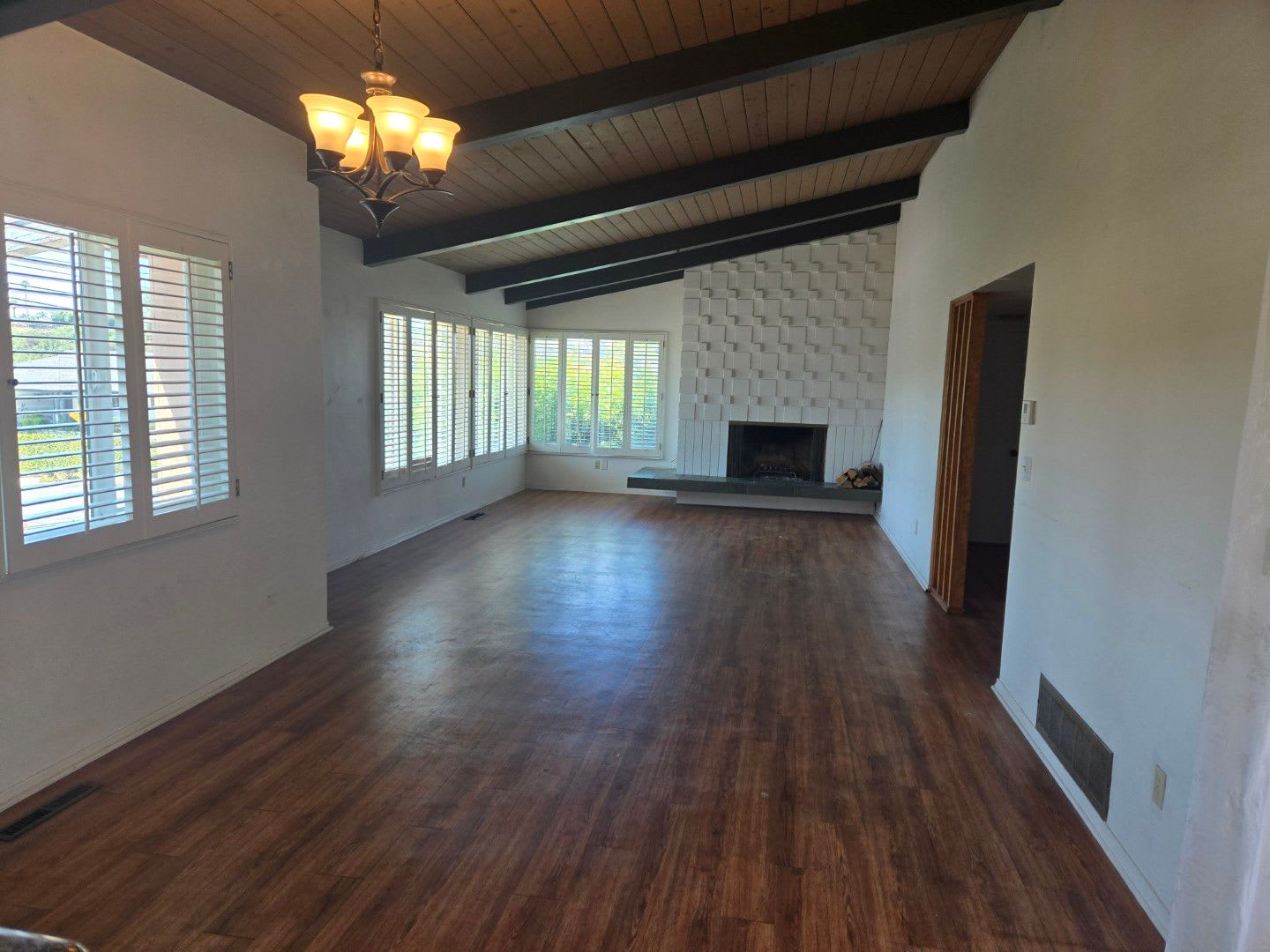 SDSU / College Area 7 bedrooms with 4 baths split-level home. – photo 4