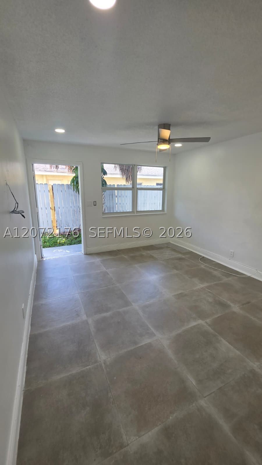 5303 NW 18th Ct – photo 2