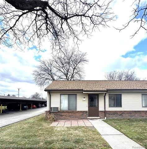 30010 Utica Road – photo 1